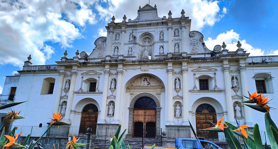 Cathedral Antigua Guatemala Tour from San Salvador